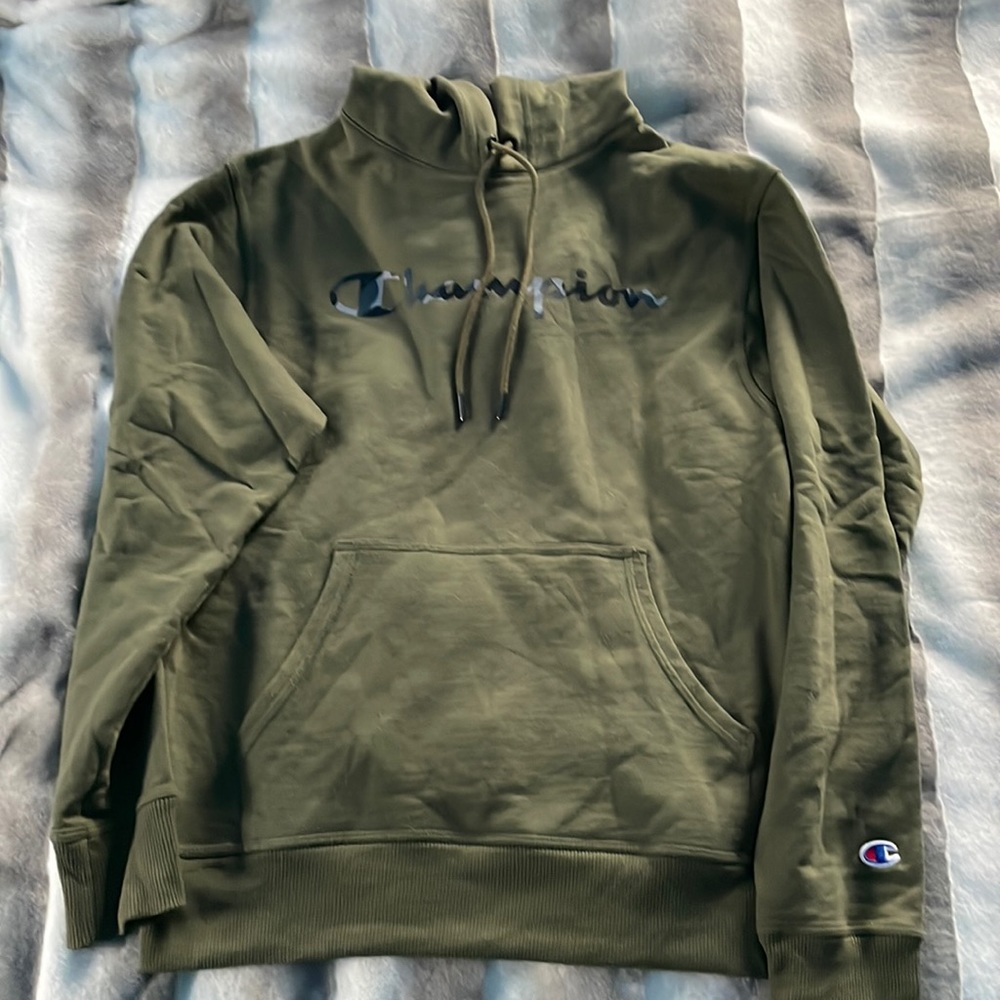 Men’s small champion hoodie, green